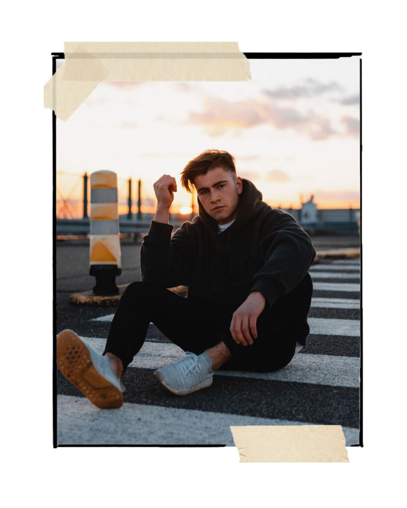 sandro.horn x bowlymoly